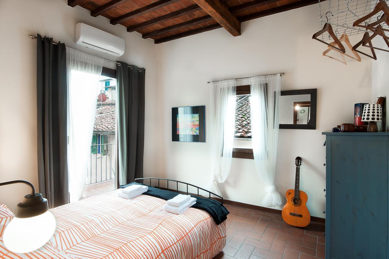 Authentic Flat In The City Center Florenţa Exterior foto