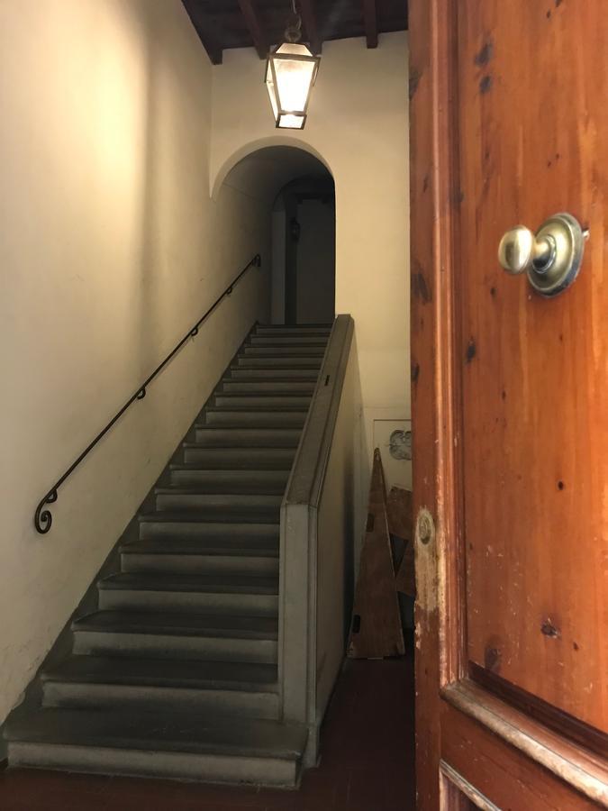 Authentic Flat In The City Center Florenţa Exterior foto